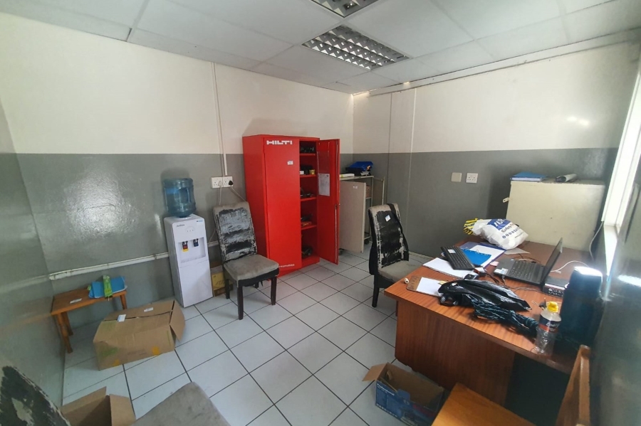 To Let commercial Property for Rent in North End Eastern Cape